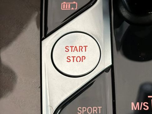 Used 2023 BMW X5 xDrive45e w/ Climate Comfort Package image 23