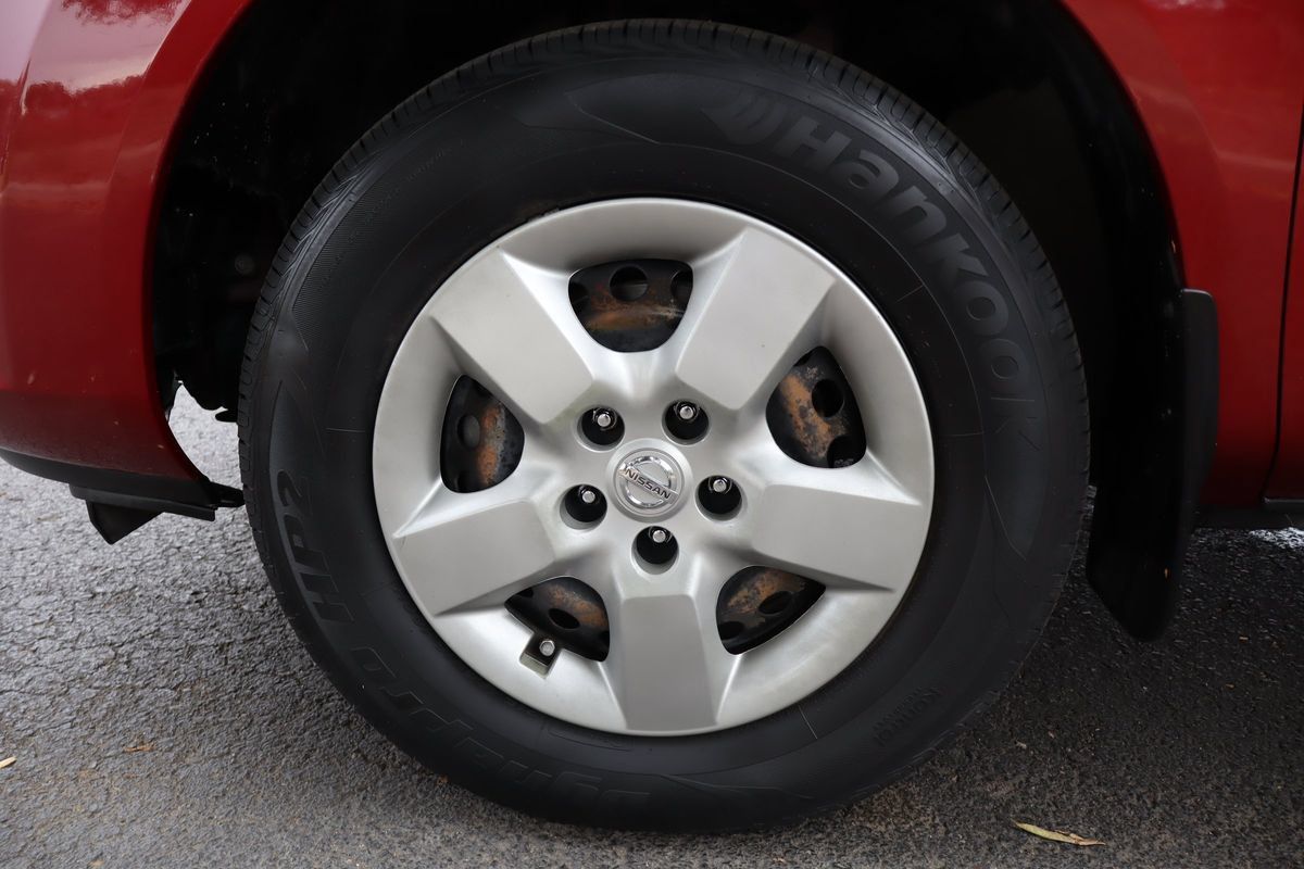 Used 2015 Nissan Rogue S AWD/4WD image 38