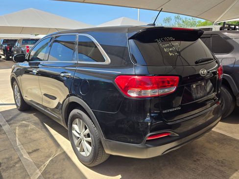 Used 2018 Kia Sorento L FWD image 6