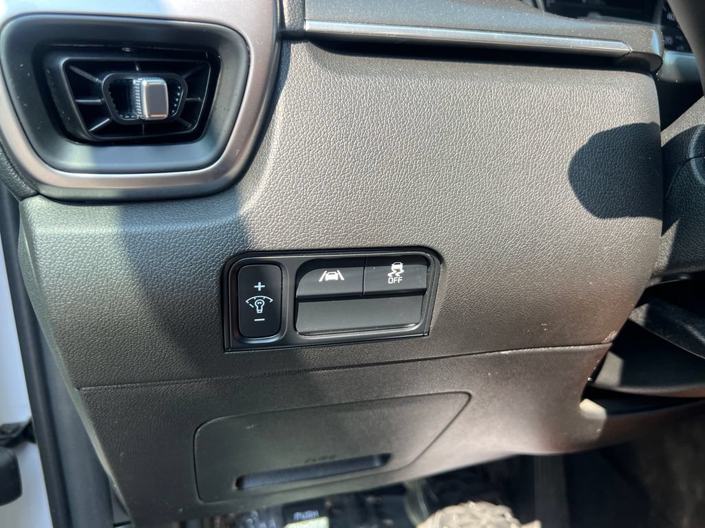 Certified 2023 Kia Sorento LX AWD/4WD image 22