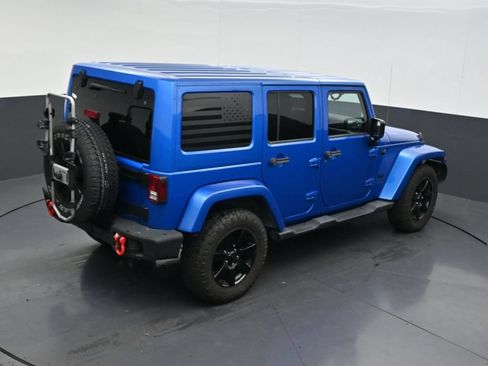 Used 2014 Jeep Wrangler Unlimited Sahara AWD/4WD image 19