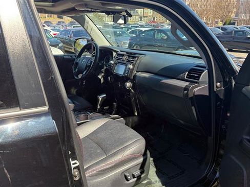 Used 2018 Toyota 4Runner TRD Off-Road Premium image 9