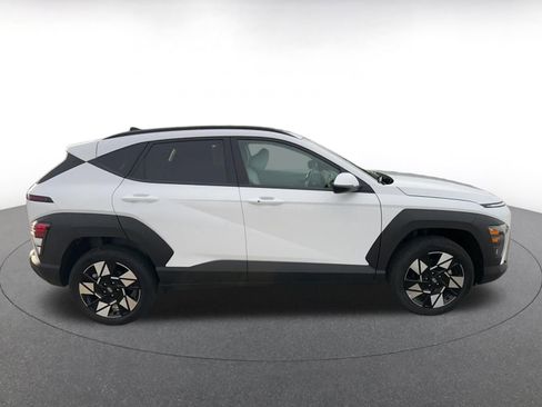 Used 2025 Hyundai Kona SEL image 16