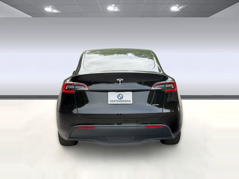 Used 2021 Tesla Model Y Long Range AWD/4WD image 10