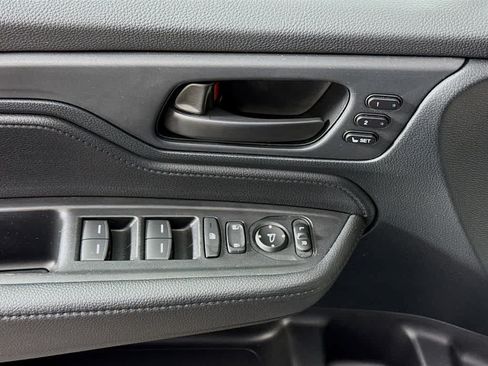 Certified 2023 Honda Odyssey EX-L image 17