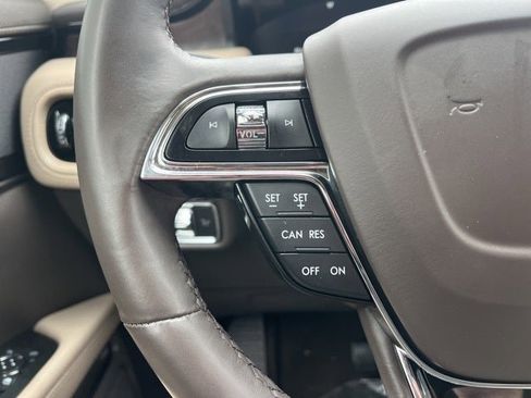 Used 2022 Lincoln Nautilus Reserve w/ Cargo Utility Package image 30