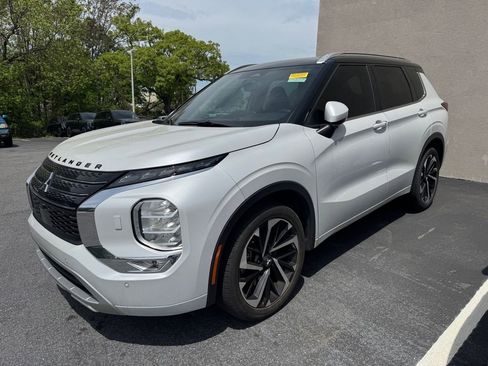 Used 2024 Mitsubishi Outlander SEL image 9