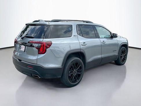 Used 2023 GMC Acadia SLT w/ Elevation Edition image 7