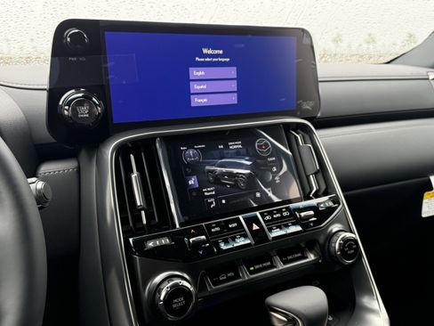 New 2026 Lexus LX 600 4WD w/ Luxury Package image 24