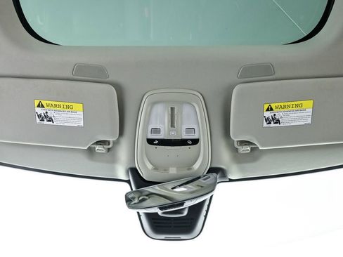 Used 2023 Volvo XC90 B5 Plus image 20