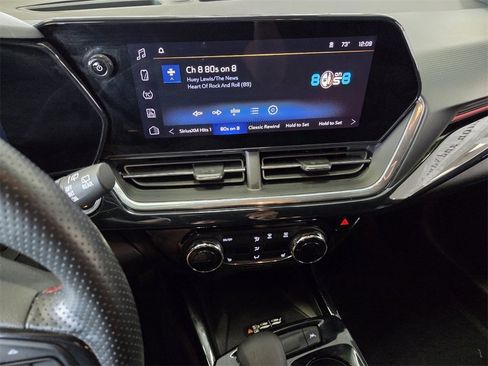 Certified 2024 Chevrolet Trax RS w/ Sunroof Package image 26