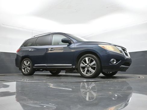 Used 2014 Nissan Pathfinder Platinum w/ Platinum Premium Package image 43