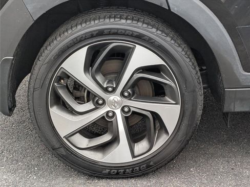 Used 2018 Hyundai Tucson Sport w/ Cargo Package image 10