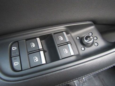 Used 2023 Audi Q7 2.0T Premium Plus w/ Premium Plus Package image 40