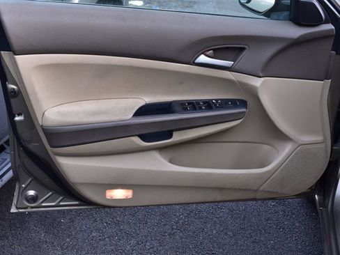 Used 2009 Honda Accord LX-P image 33