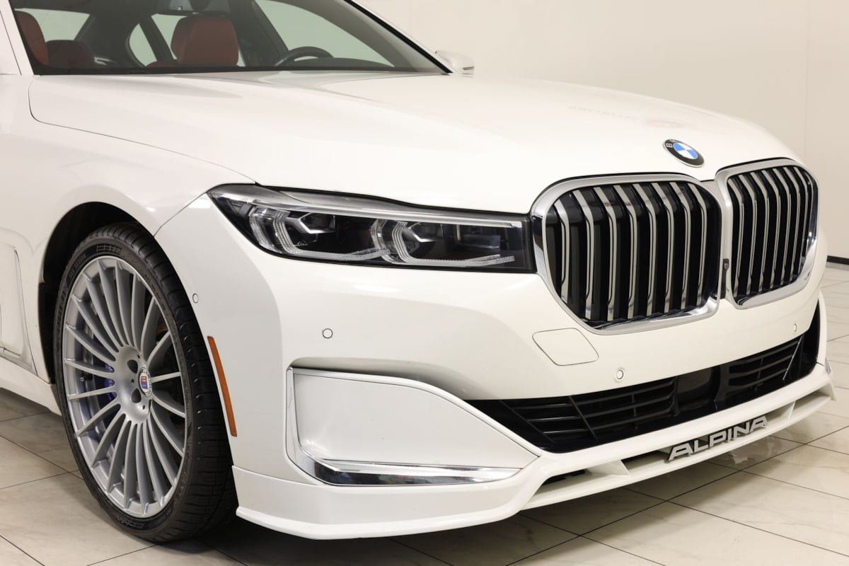 Used 2022 BMW ALPINA B7 xDrive AWD/4WD image 38