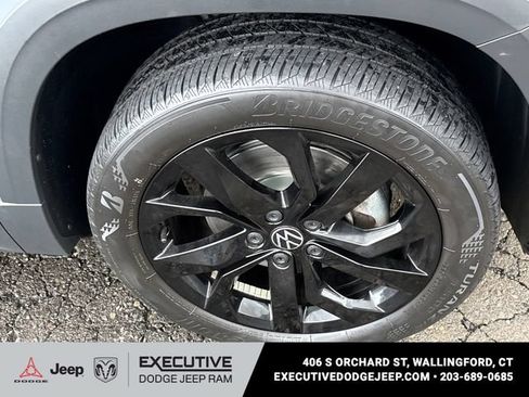 Used 2023 Volkswagen Taos SE AWD/4WD image 7