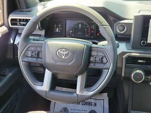 Used 2026 Toyota 4Runner SR5 AWD/4WD image 20