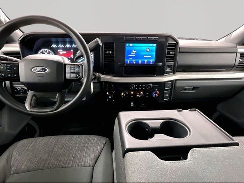 Used 2023 Ford F350 XLT image 7