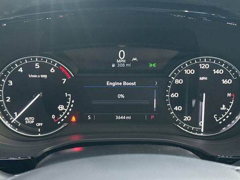 Used 2025 Cadillac XT6 Luxury image 35