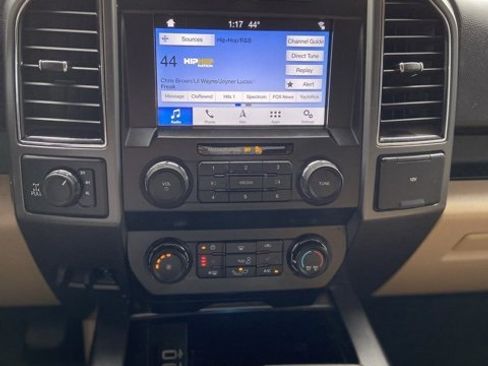 Used 2019 Ford F150 XLT w/ Equipment Group 302A Luxury image 18