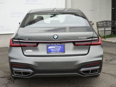 Used 2016 BMW 750i xDrive AWD/4WD image 11