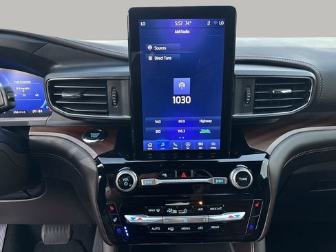 Certified 2024 Ford Explorer King Ranch w/ Technology Package image 23