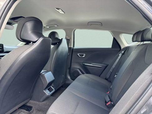 New 2026 Kia K4 FWD image 15