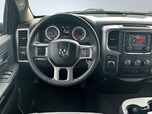 Used 2024 RAM 1500 Classic SLT image 5