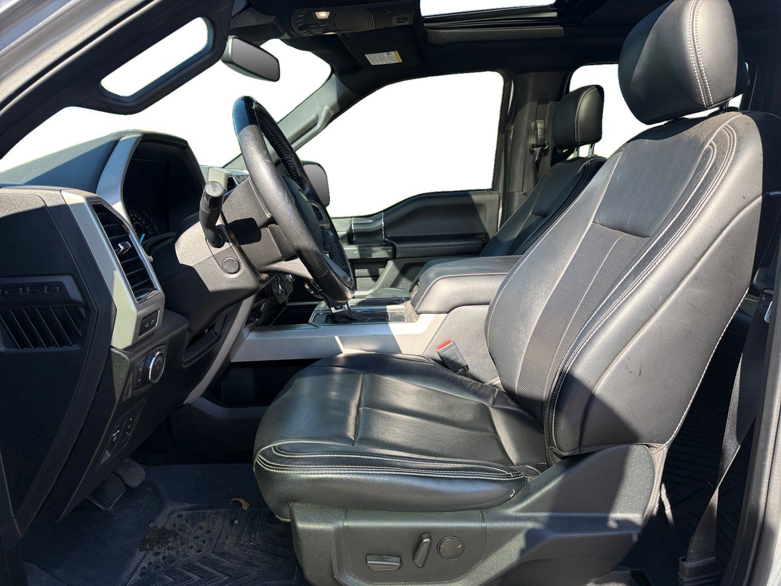Used 2020 Ford F150 Lariat w/ Equipment Group 502A Luxury AWD/4WD image 9