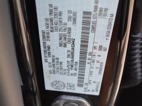 Used 2024 Ford Escape Platinum AWD/4WD image 28