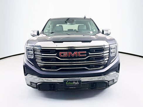 Used 2025 GMC Sierra 1500 SLT RWD image 2