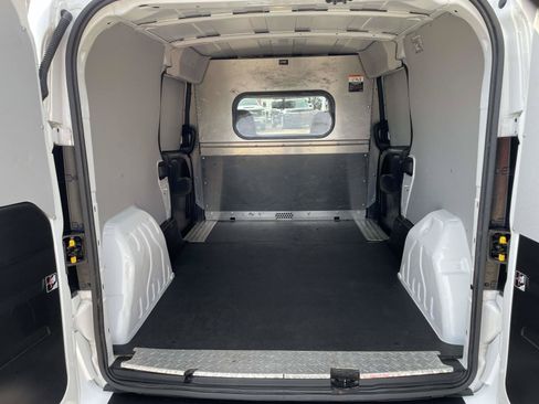 Used 2022 RAM ProMaster City Tradesman FWD image 17