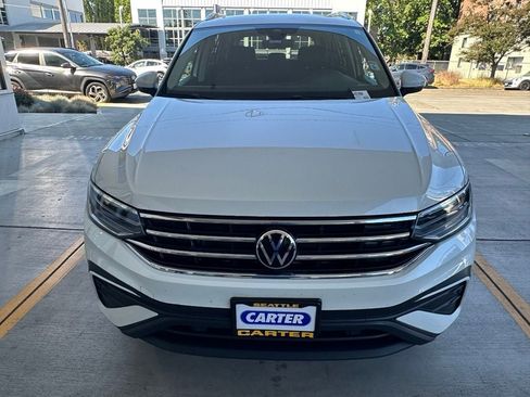 Used 2023 Volkswagen Tiguan SE w/ Panoramic Sunroof Package AWD/4WD image 2
