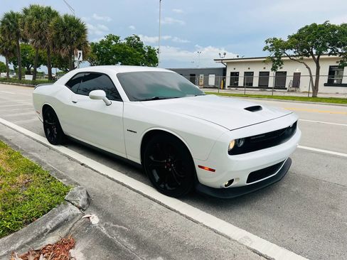 Used 2021 Dodge Challenger R/T RWD image 7