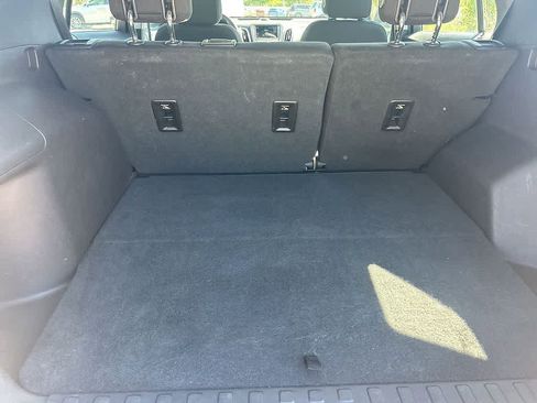Used 2019 Chevrolet Equinox LS w/ LPO, Floor Liner Package AWD/4WD image 11
