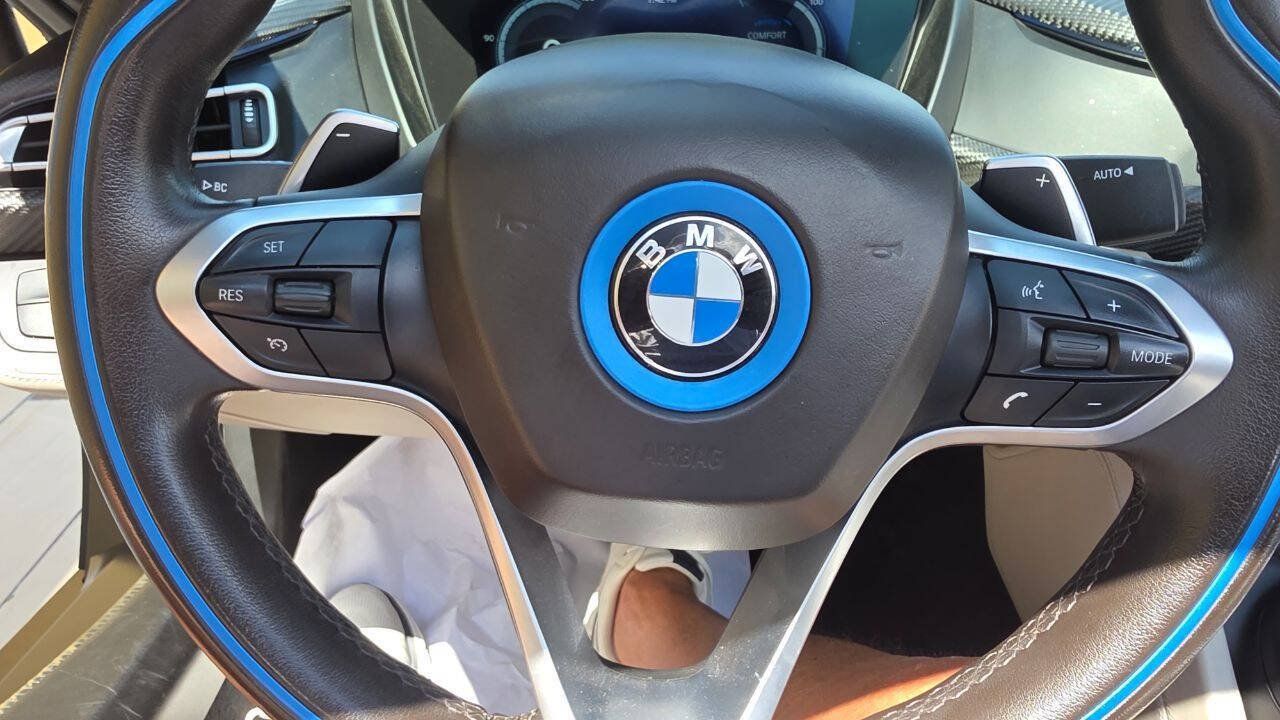 Used 2019 BMW i8 Roadster AWD/4WD image 34