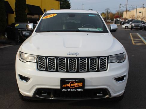 Used 2017 Jeep Grand Cherokee Overland AWD/4WD image 22