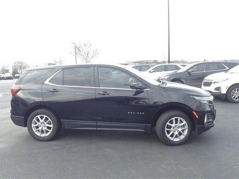 Used 2023 Chevrolet Equinox LT image 5