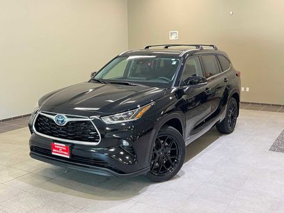 Used 2023 Toyota Highlander Limited