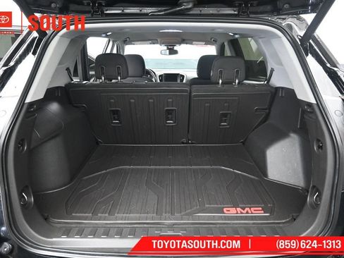 Used 2020 GMC Terrain SLE w/ Driver Convenience Package AWD/4WD image 25