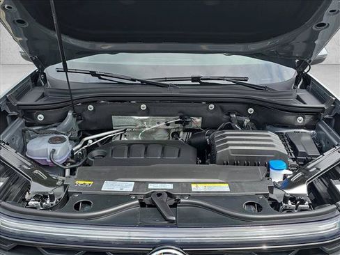 New 2026 Volkswagen Atlas Cross Sport SE FWD image 21