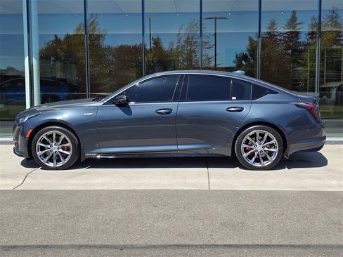Used 2020 Cadillac CT5 V w/ Platinum Package image 2