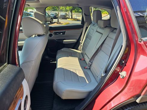 Used 2018 Honda CR-V Touring image 16