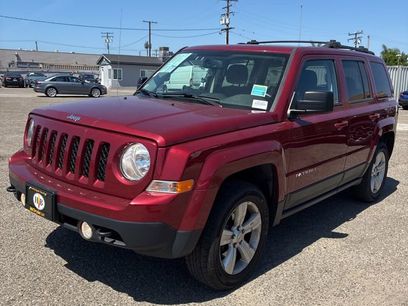 Used 2016 Jeep Patriot Latitude w/ Sun/Sound Group