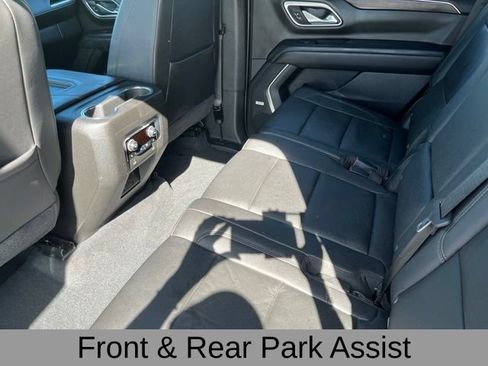 Used 2021 Chevrolet Tahoe Z71 w/ Z71 Signature Package AWD/4WD image 18