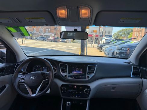 Used 2017 Hyundai Tucson SE image 28