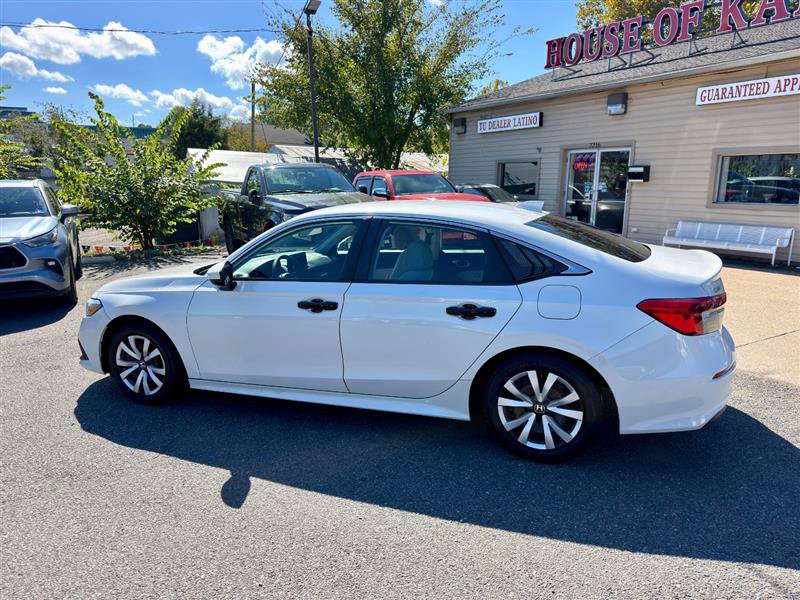 Used 2022 Honda Civic LX image 2