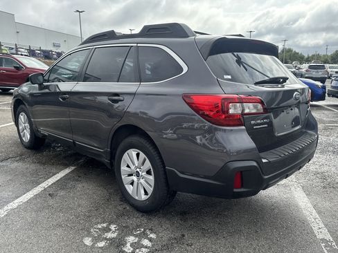 Used 2018 Subaru Outback 2.5i AWD/4WD image 5