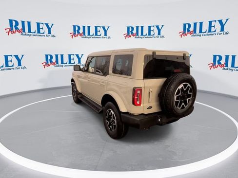 New 2025 Ford Bronco Outer Banks image 6